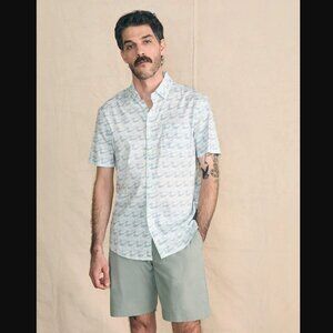 NWT ($138) - Faherty Endless Peaks Short-sleeved Shirt - Size Small